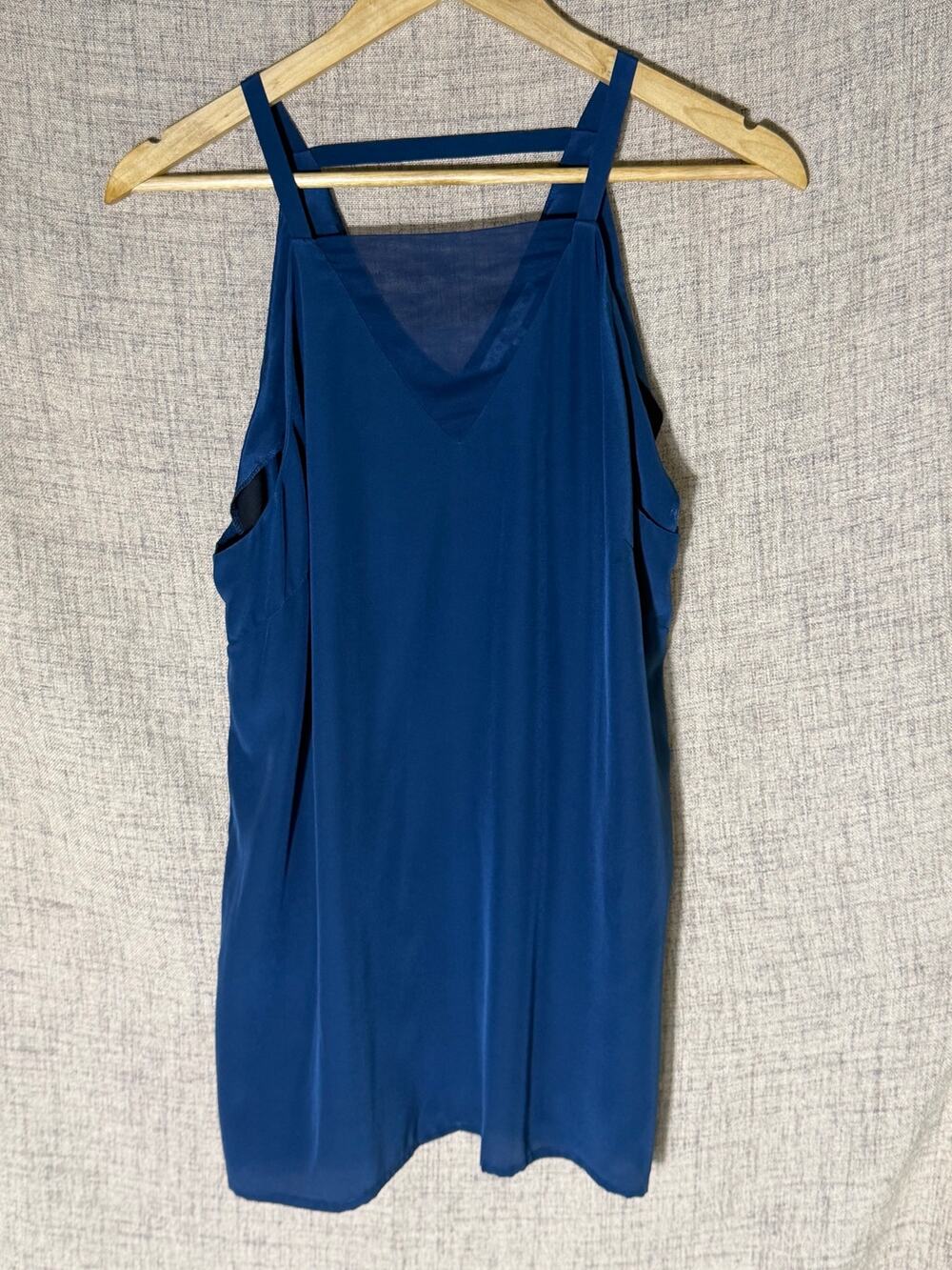 Antonio Malani 100% Silk Navy Blue Seamless V-Neck Blouse Tank Top Women's Large